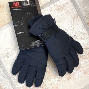NWT New Balance women's Black Alpine Gloves Size L/XL